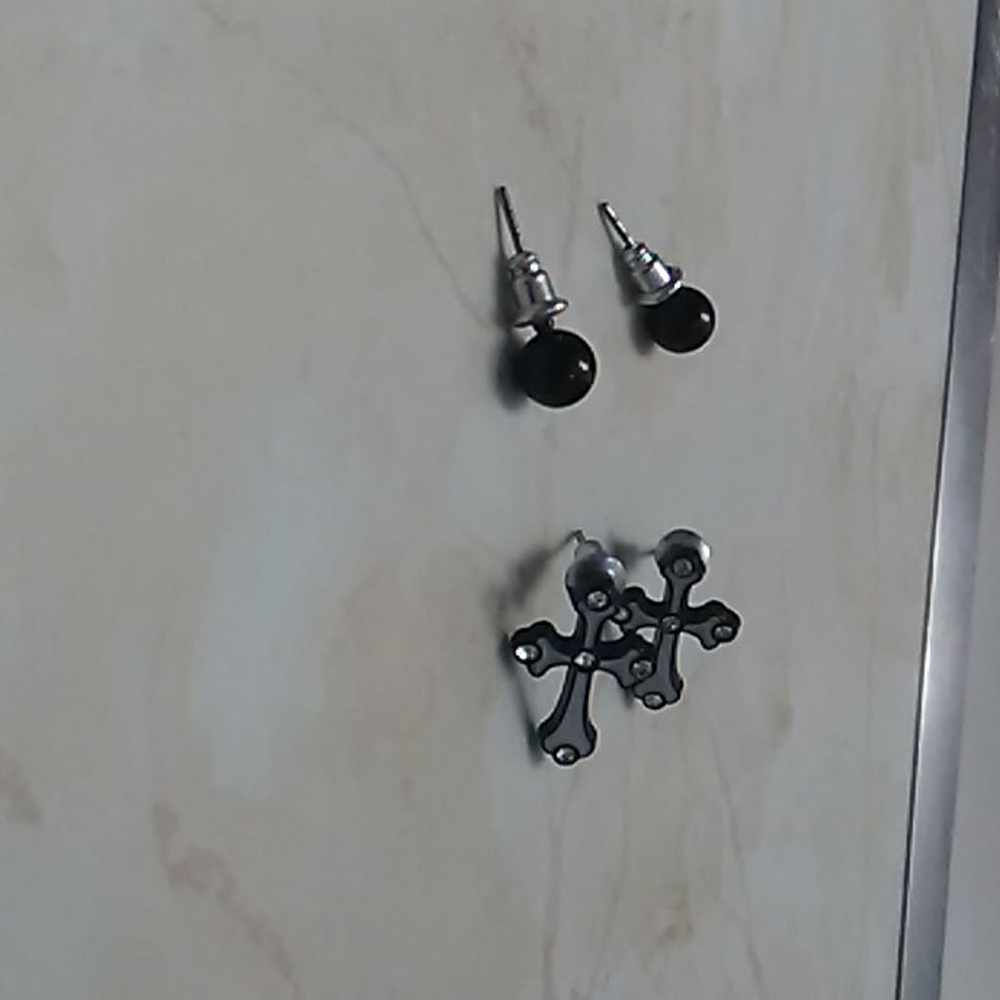 Earings